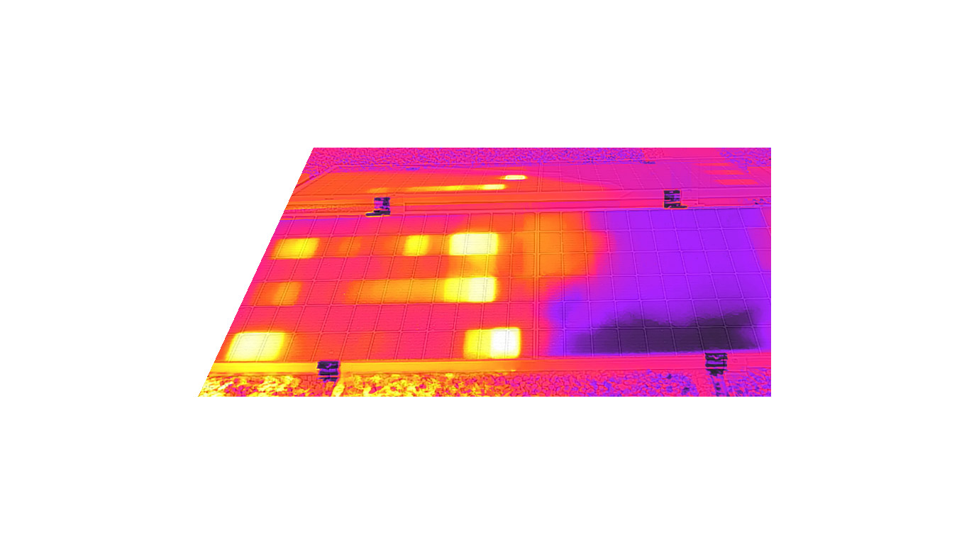 Verificare polaritate panouri fotovoltaice